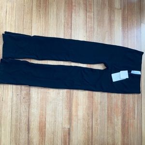 Cloud seamless high-waisted legging pant with slit at ankles